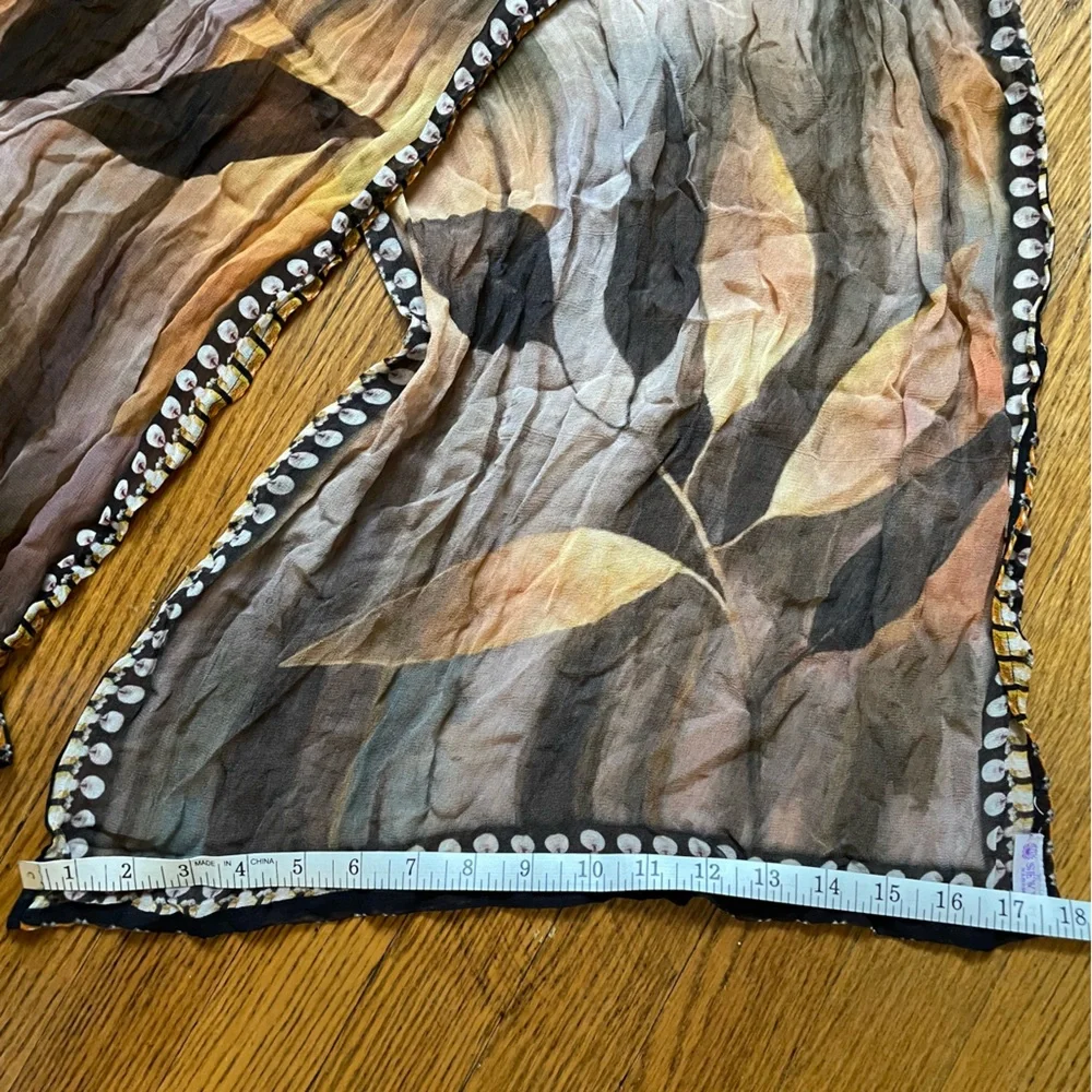 Sévya Handmade Brown and Tan Leaf Patterned Semi-sheer Scarf
